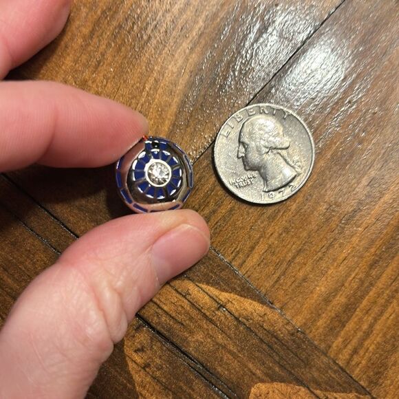 STAR WARS R2D2 Studs - Picture 8 of 10